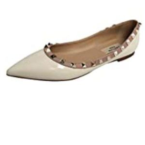 ISO (in search of) Kaitlyn Pan Ivory Rockstud Flat